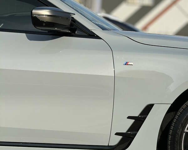 Серый БМВ i4, объемом двигателя 0 л и пробегом 4 тыс. км за 45000 $, фото 16 на Automoto.ua