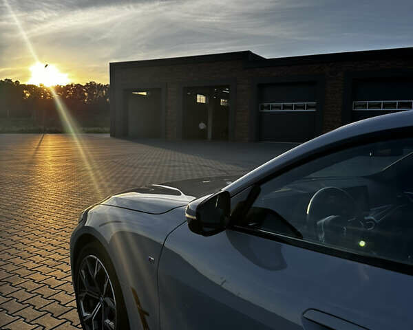 Серый БМВ i4, объемом двигателя 0 л и пробегом 31 тыс. км за 47864 $, фото 4 на Automoto.ua