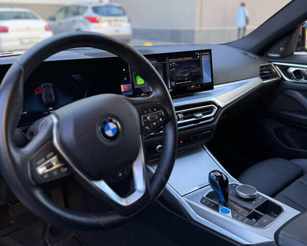 Серый БМВ i4, объемом двигателя 0 л и пробегом 36 тыс. км за 31300 $, фото 13 на Automoto.ua