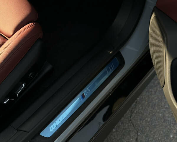 Серый БМВ i4, объемом двигателя 0 л и пробегом 4 тыс. км за 45000 $, фото 33 на Automoto.ua