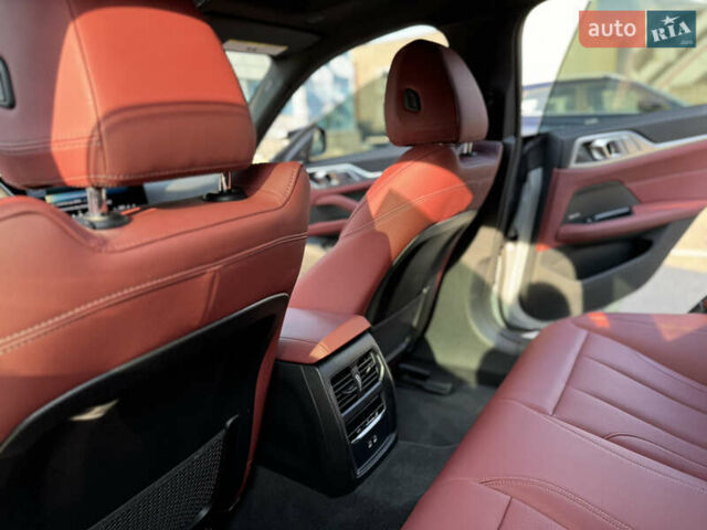 Серый БМВ i4, объемом двигателя 0 л и пробегом 4 тыс. км за 45000 $, фото 29 на Automoto.ua