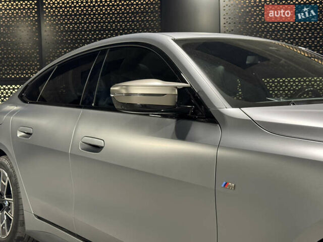 Серый БМВ i4, объемом двигателя 0 л и пробегом 46 тыс. км за 45500 $, фото 19 на Automoto.ua