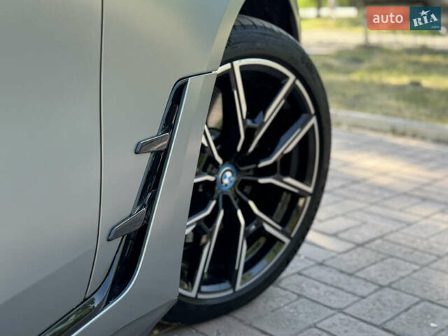 Серый БМВ i4, объемом двигателя 0 л и пробегом 4 тыс. км за 46900 $, фото 11 на Automoto.ua