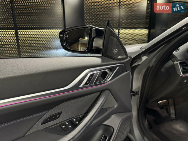 Серый БМВ i4, объемом двигателя 0 л и пробегом 46 тыс. км за 45500 $, фото 9 на Automoto.ua