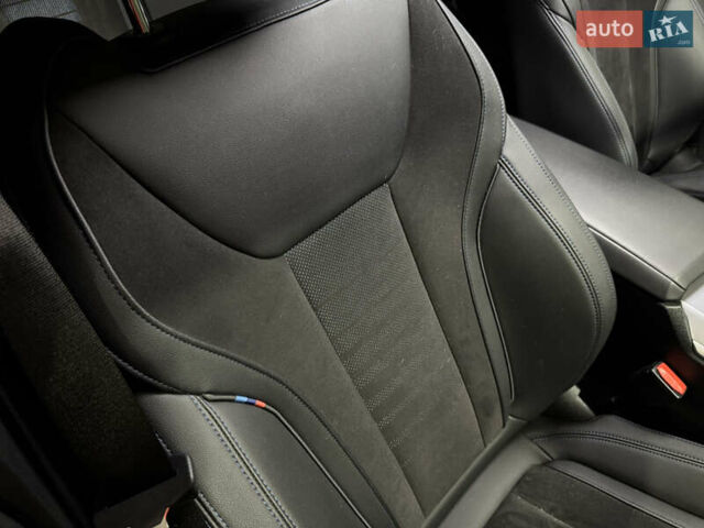 Серый БМВ i4, объемом двигателя 0 л и пробегом 46 тыс. км за 45500 $, фото 11 на Automoto.ua