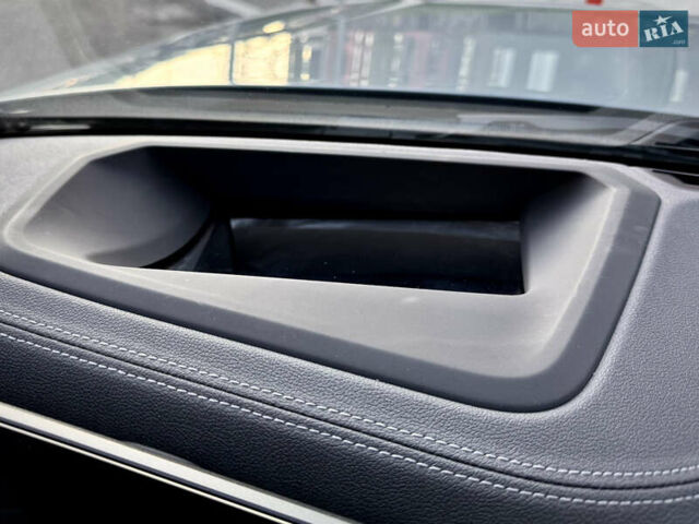 Серый БМВ i4, объемом двигателя 0 л и пробегом 21 тыс. км за 44500 $, фото 31 на Automoto.ua