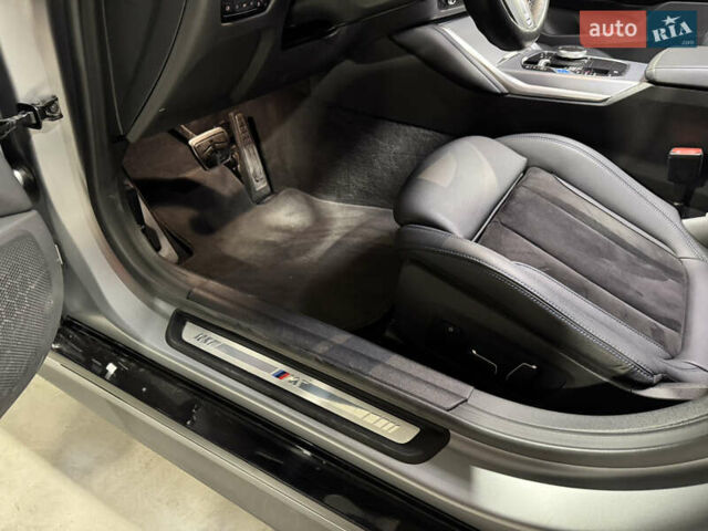 Серый БМВ i4, объемом двигателя 0 л и пробегом 46 тыс. км за 45500 $, фото 8 на Automoto.ua
