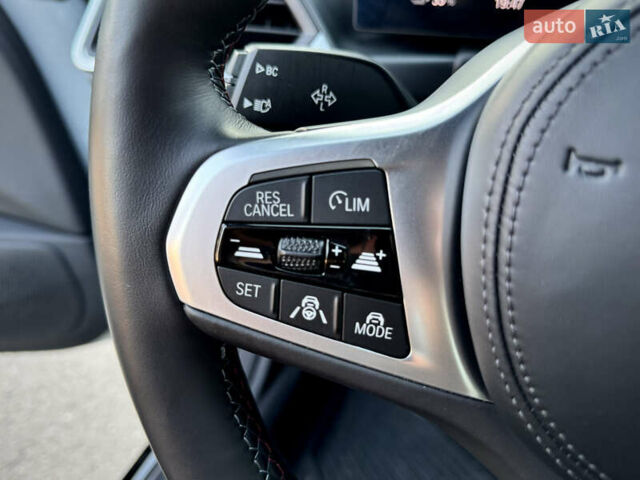 Серый БМВ i4, объемом двигателя 0 л и пробегом 21 тыс. км за 44500 $, фото 37 на Automoto.ua