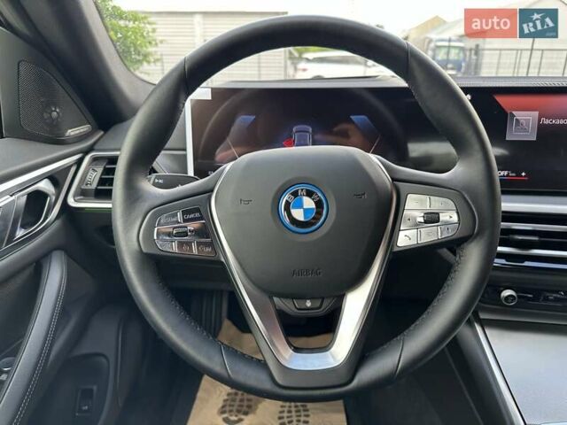Серый БМВ i4, объемом двигателя 0 л и пробегом 7 тыс. км за 37000 $, фото 17 на Automoto.ua