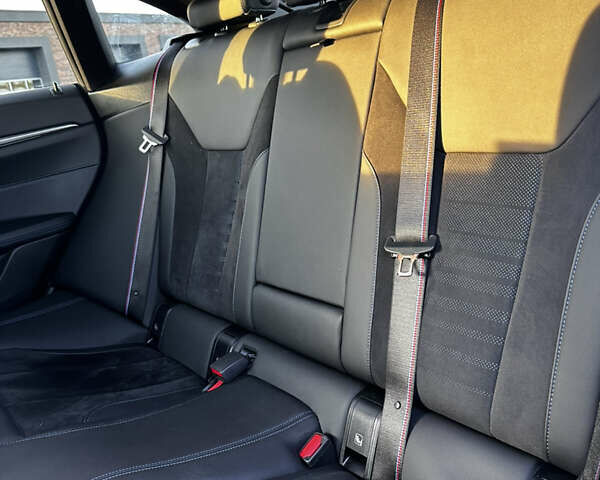Серый БМВ i4, объемом двигателя 0 л и пробегом 31 тыс. км за 51290 $, фото 16 на Automoto.ua