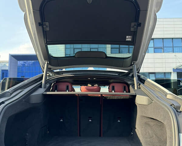 Серый БМВ i4, объемом двигателя 0 л и пробегом 4 тыс. км за 45000 $, фото 35 на Automoto.ua