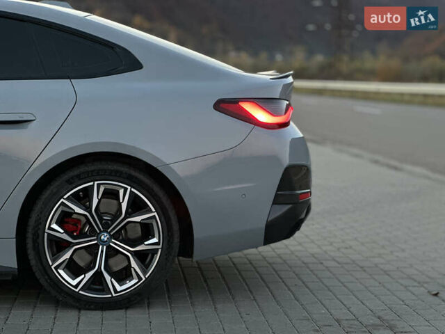 Серый БМВ i4, объемом двигателя 0 л и пробегом 90 тыс. км за 40500 $, фото 4 на Automoto.ua