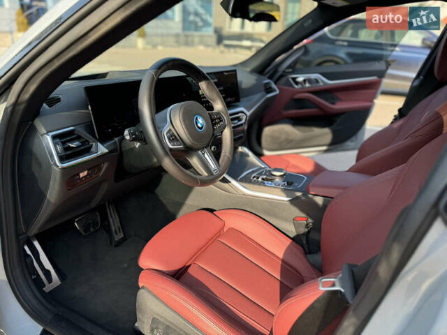 Серый БМВ i4, объемом двигателя 0 л и пробегом 4 тыс. км за 45000 $, фото 26 на Automoto.ua