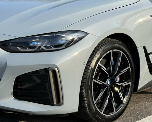 Серый БМВ i4, объемом двигателя 0 л и пробегом 4 тыс. км за 45000 $, фото 9 на Automoto.ua