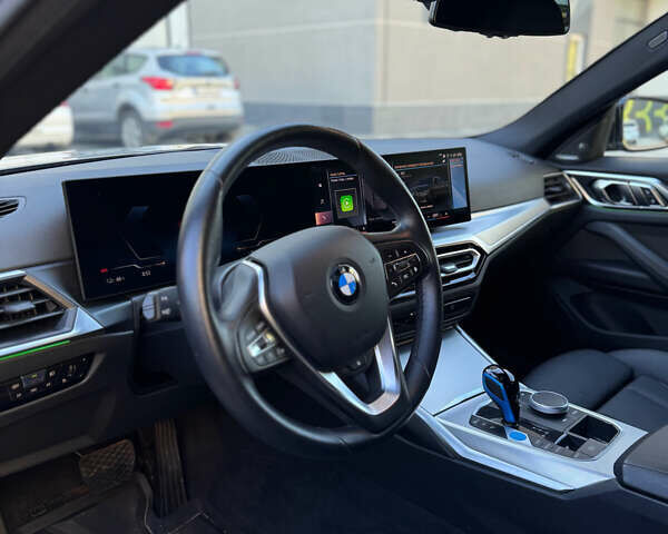 Серый БМВ i4, объемом двигателя 0 л и пробегом 36 тыс. км за 31300 $, фото 9 на Automoto.ua