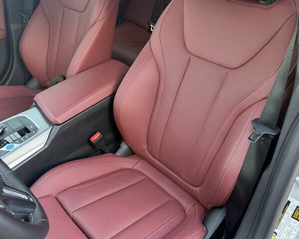 Серый БМВ i4, объемом двигателя 0 л и пробегом 12 тыс. км за 47500 $, фото 25 на Automoto.ua