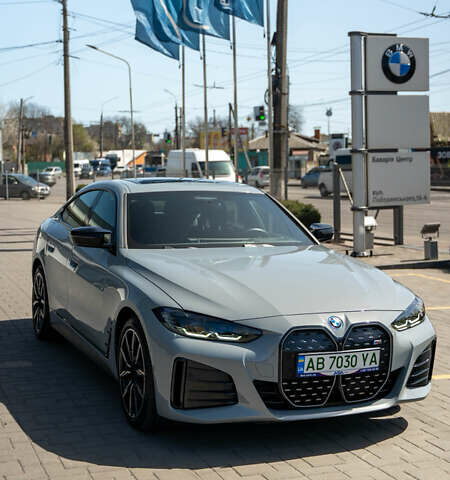 Серый БМВ i4, объемом двигателя 0 л и пробегом 6 тыс. км за 47000 $, фото 2 на Automoto.ua