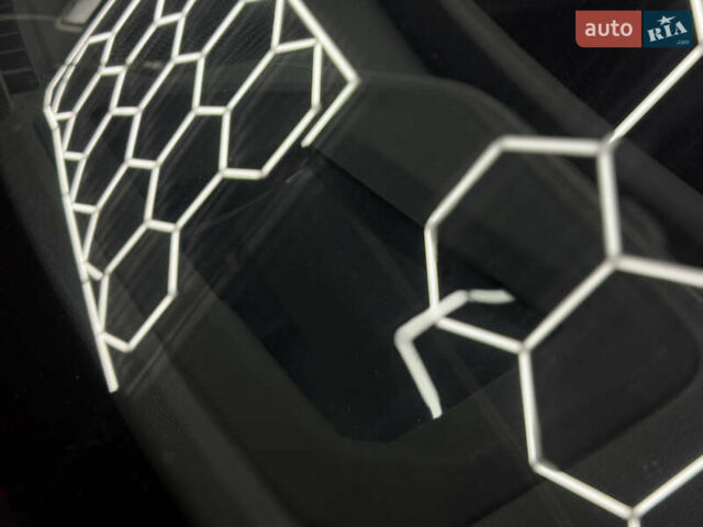 Серый БМВ i4, объемом двигателя 0 л и пробегом 25 тыс. км за 47500 $, фото 23 на Automoto.ua