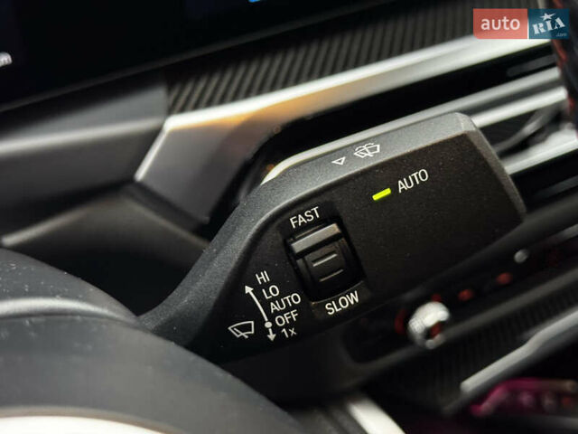 Серый БМВ i4, объемом двигателя 0 л и пробегом 25 тыс. км за 47500 $, фото 38 на Automoto.ua