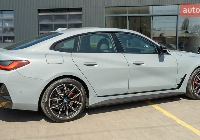 Серый БМВ i4, объемом двигателя 0 л и пробегом 6 тыс. км за 47000 $, фото 13 на Automoto.ua
