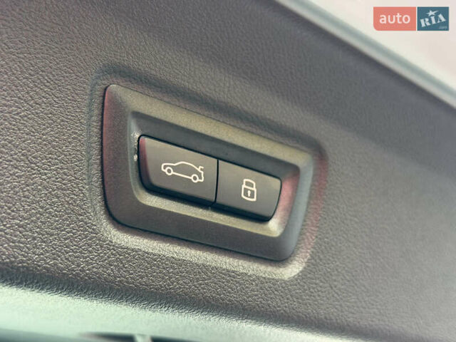 Серый БМВ i4, объемом двигателя 0 л и пробегом 9 тыс. км за 41999 $, фото 27 на Automoto.ua