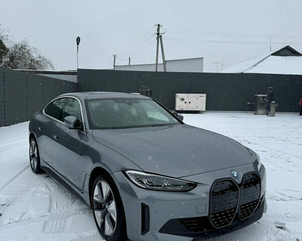 Серый БМВ i4, объемом двигателя 0 л и пробегом 3 тыс. км за 35500 $, фото 9 на Automoto.ua