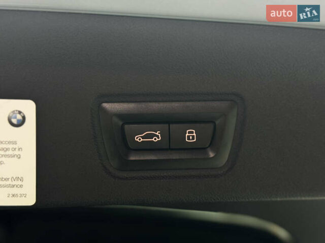 Серый БМВ i4, объемом двигателя 0 л и пробегом 25 тыс. км за 47500 $, фото 57 на Automoto.ua
