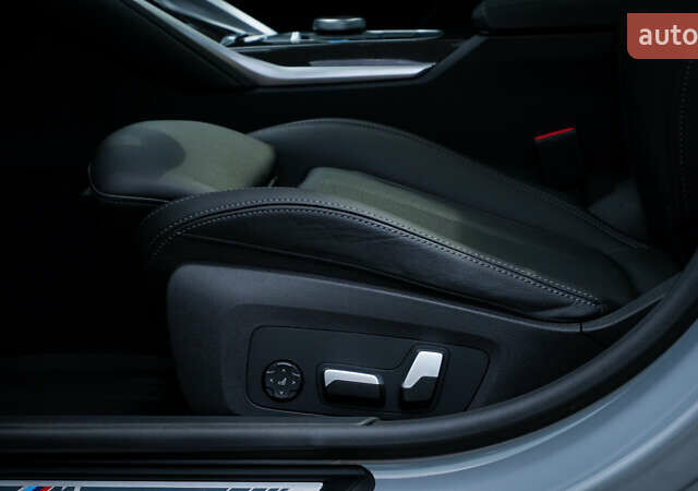 Серый БМВ i4, объемом двигателя 0 л и пробегом 25 тыс. км за 44600 $, фото 23 на Automoto.ua