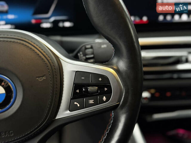 Серый БМВ i4, объемом двигателя 0 л и пробегом 25 тыс. км за 47500 $, фото 36 на Automoto.ua