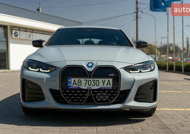 Серый БМВ i4, объемом двигателя 0 л и пробегом 6 тыс. км за 47000 $, фото 4 на Automoto.ua