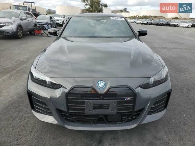 Серый БМВ i4, объемом двигателя 0 л и пробегом 2 тыс. км за 18000 $, фото 4 на Automoto.ua
