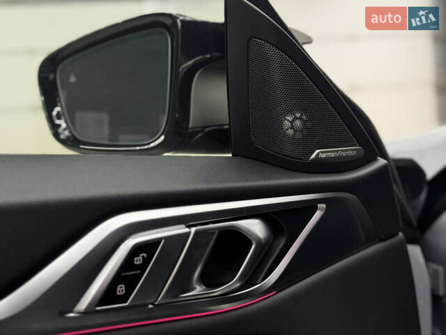 Серый БМВ i4, объемом двигателя 0 л и пробегом 25 тыс. км за 47500 $, фото 26 на Automoto.ua