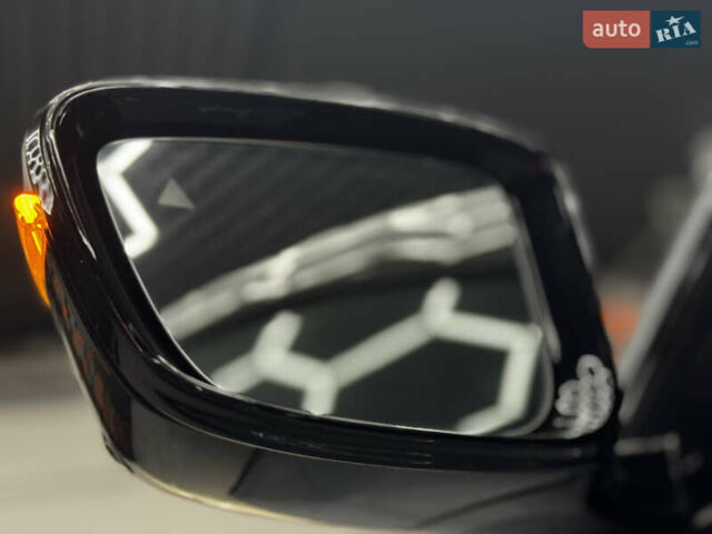 Серый БМВ i4, объемом двигателя 0 л и пробегом 25 тыс. км за 47500 $, фото 20 на Automoto.ua