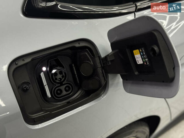 Серый БМВ i4, объемом двигателя 0 л и пробегом 25 тыс. км за 47500 $, фото 60 на Automoto.ua