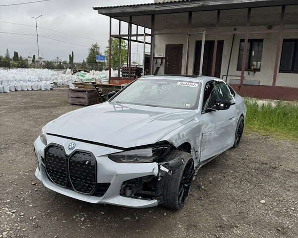 Серый БМВ i4, объемом двигателя 0 л и пробегом 9 тыс. км за 24900 $, фото 1 на Automoto.ua