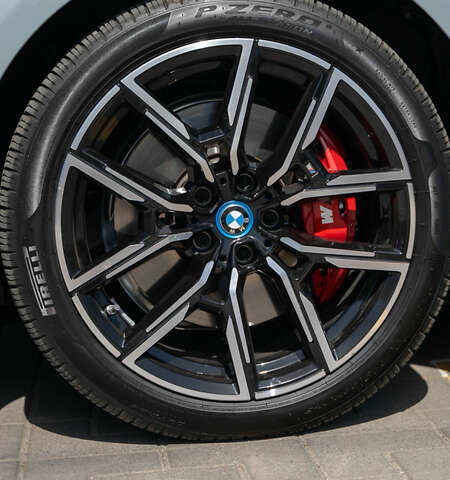 Серый БМВ i4, объемом двигателя 0 л и пробегом 6 тыс. км за 47000 $, фото 12 на Automoto.ua