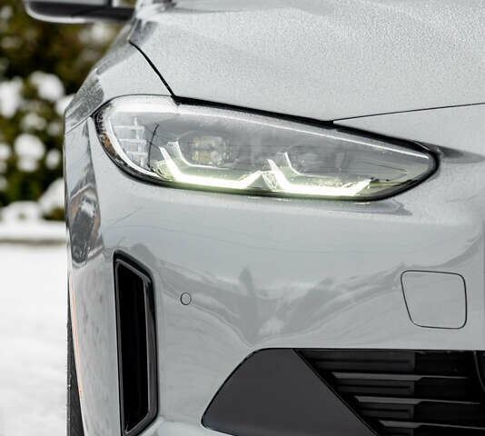 Серый БМВ i4, объемом двигателя 0 л и пробегом 3 тыс. км за 30500 $, фото 18 на Automoto.ua