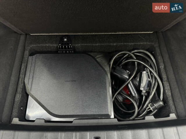 Серый БМВ i4, объемом двигателя 0 л и пробегом 25 тыс. км за 47500 $, фото 55 на Automoto.ua