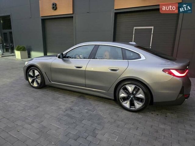 Серый БМВ i4, объемом двигателя 0 л и пробегом 1 тыс. км за 58000 $, фото 1 на Automoto.ua