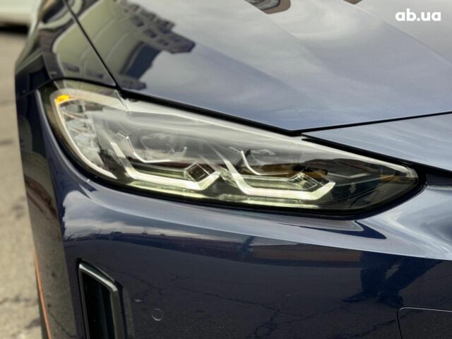 Синій БМВ i4, об'ємом двигуна 0 л та пробігом 16 тис. км за 32990 $, фото 4 на Automoto.ua