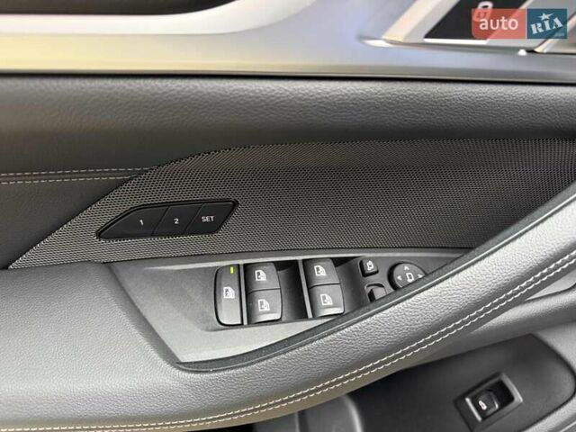 Синий БМВ i4, объемом двигателя 0 л и пробегом 23 тыс. км за 44900 $, фото 17 на Automoto.ua