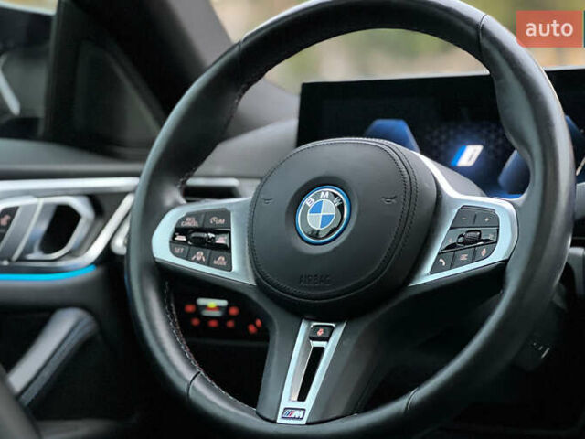 Синий БМВ i4, объемом двигателя 0 л и пробегом 38 тыс. км за 48999 $, фото 23 на Automoto.ua