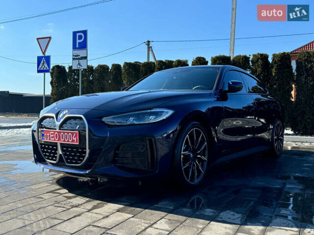 Синий БМВ i4, объемом двигателя 0 л и пробегом 15 тыс. км за 33900 $, фото 4 на Automoto.ua
