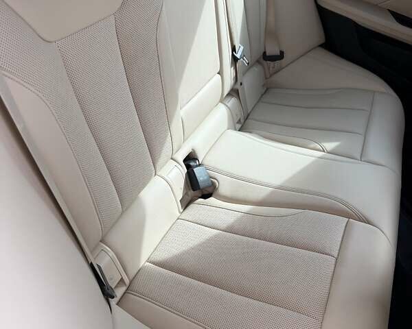 Синий БМВ i4, объемом двигателя 0 л и пробегом 15 тыс. км за 33500 $, фото 13 на Automoto.ua