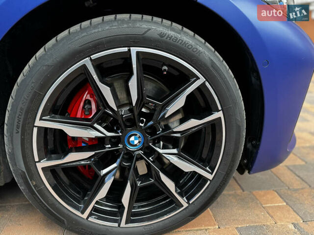 Синій БМВ i4, об'ємом двигуна 0 л та пробігом 34 тис. км за 49900 $, фото 30 на Automoto.ua