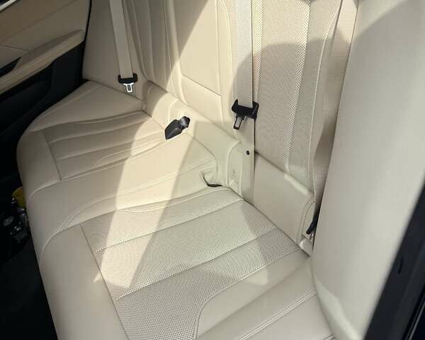 Синий БМВ i4, объемом двигателя 0 л и пробегом 15 тыс. км за 33500 $, фото 10 на Automoto.ua