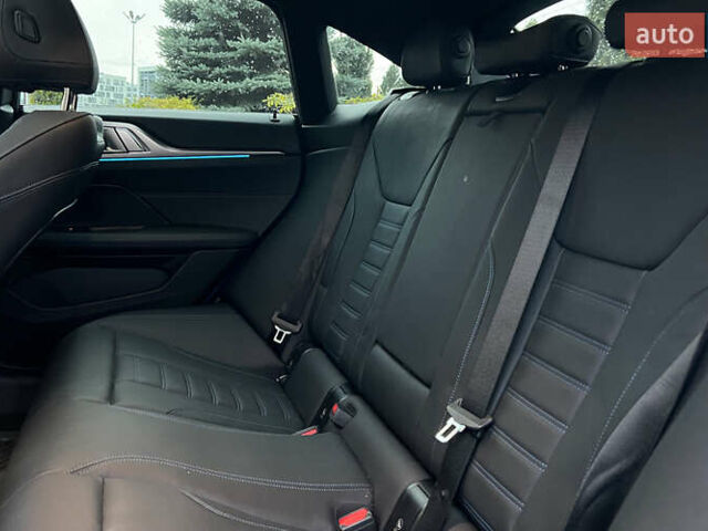 Синий БМВ i4, объемом двигателя 0 л и пробегом 38 тыс. км за 48999 $, фото 25 на Automoto.ua