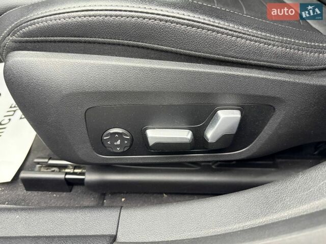 Синий БМВ i4, объемом двигателя 0 л и пробегом 58 тыс. км за 39000 $, фото 14 на Automoto.ua