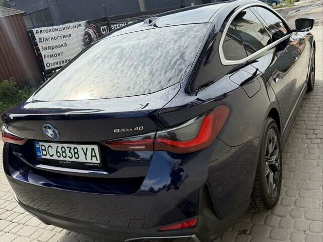 Синий БМВ i4, объемом двигателя 0 л и пробегом 15 тыс. км за 33500 $, фото 8 на Automoto.ua