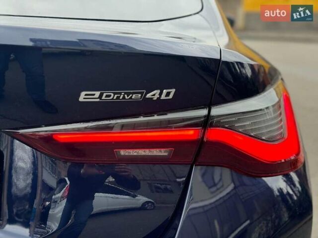 Синий БМВ i4, объемом двигателя 0 л и пробегом 16 тыс. км за 32990 $, фото 8 на Automoto.ua